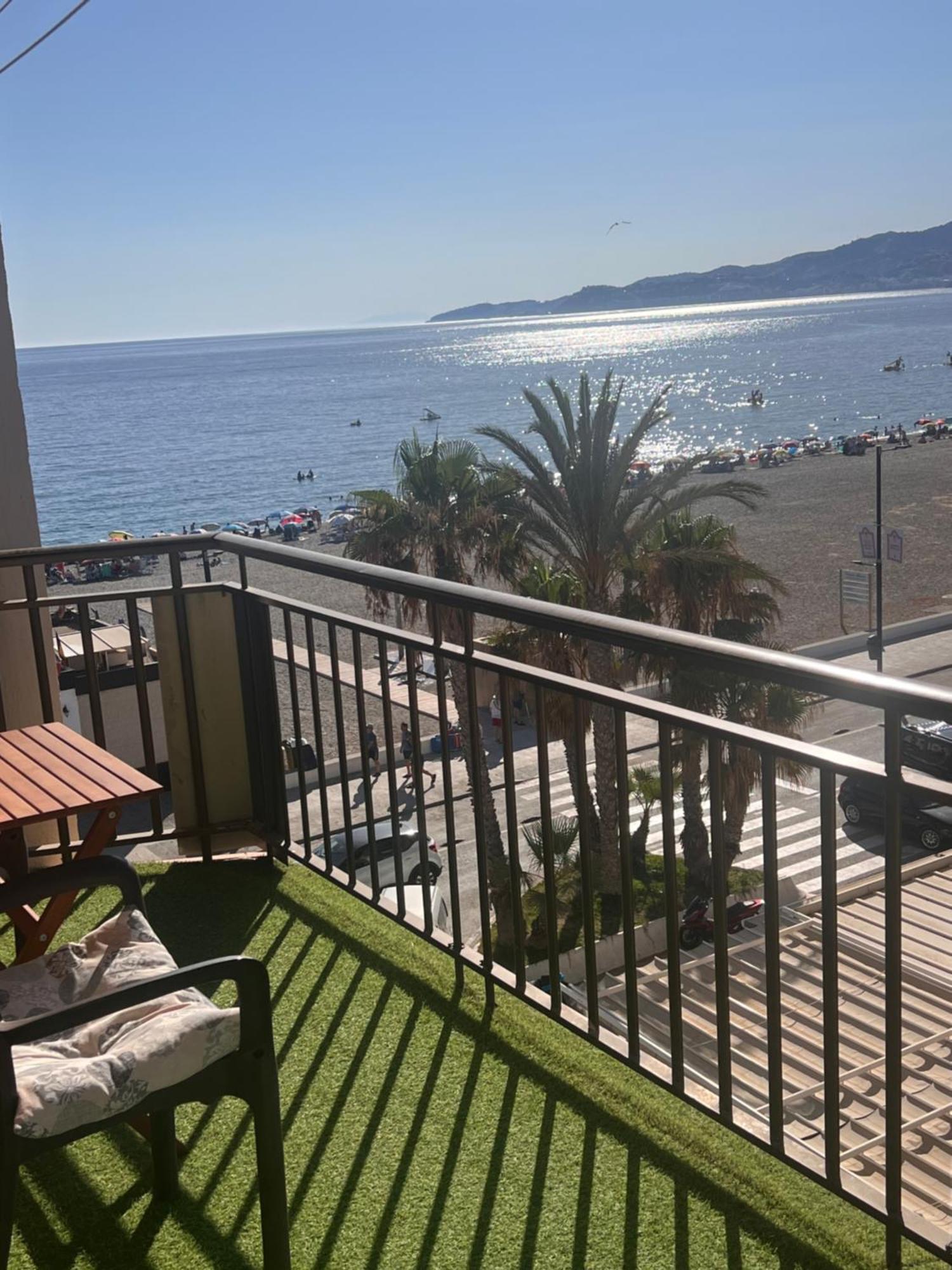 Apartamento En Primera Linea De Playa Salobreña Exterior foto